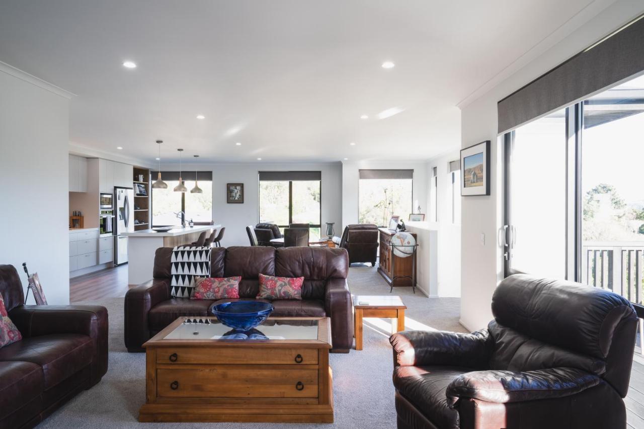 Villa Modern Family Friendly Getaway à Dunedin Extérieur photo